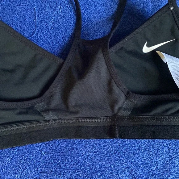Nike DR-FIT BRA - Picture 7 of 8